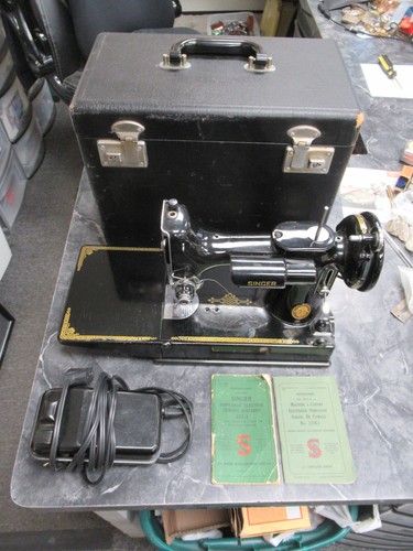 Vintage 1952 singer - 1952,